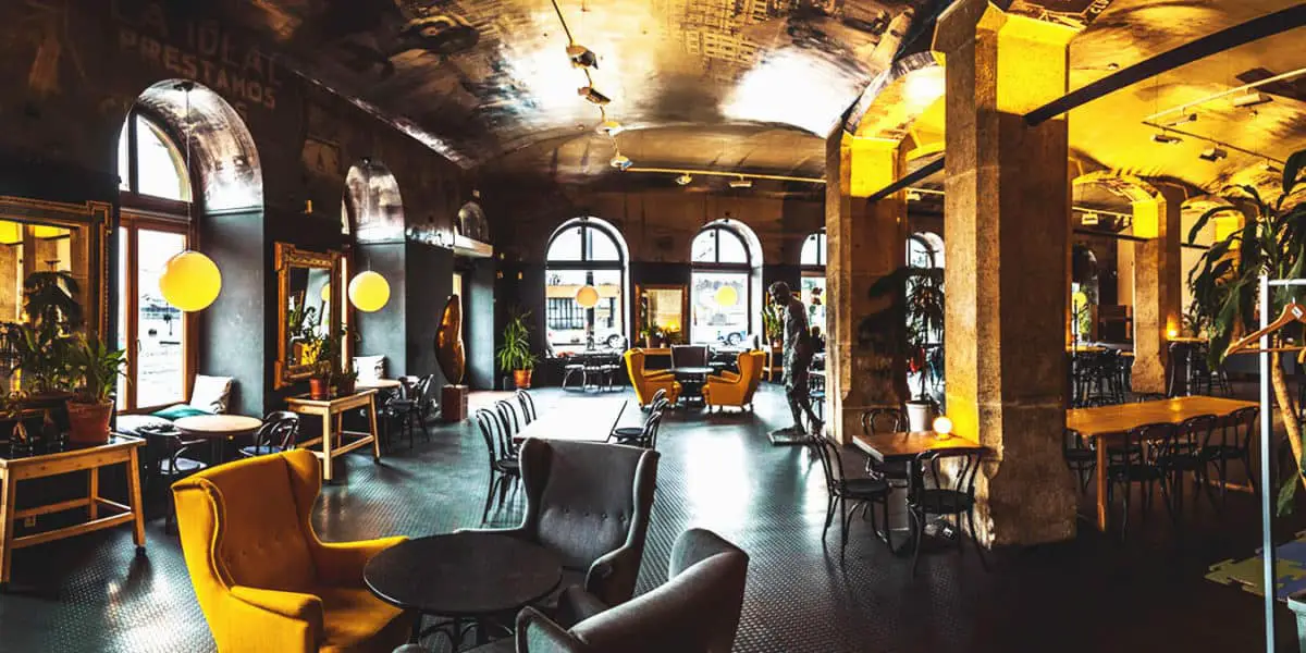 What is Coffee House History and Culture? Craft Coffee Guru