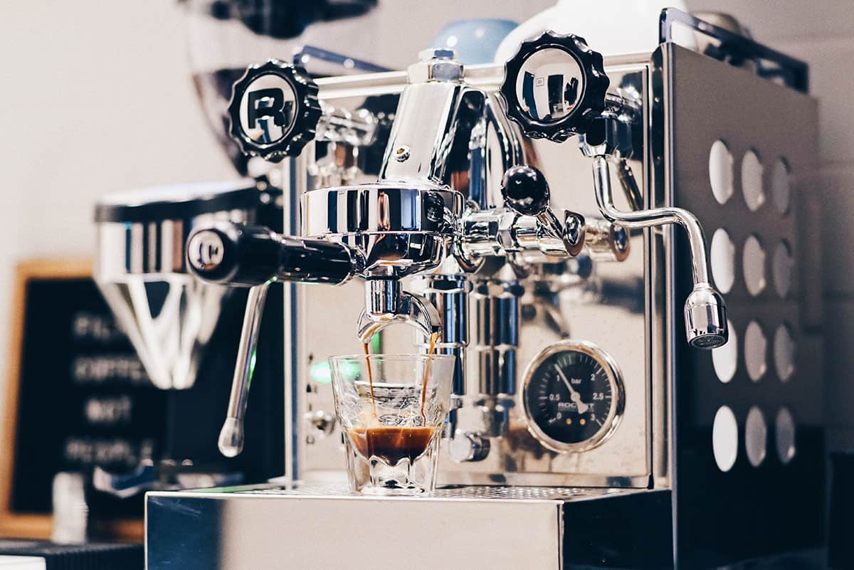How to clean a espresso machine