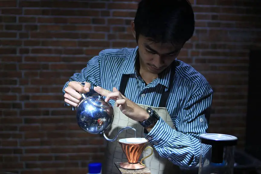 How to Make Pour-Over Coffee Like a Pro