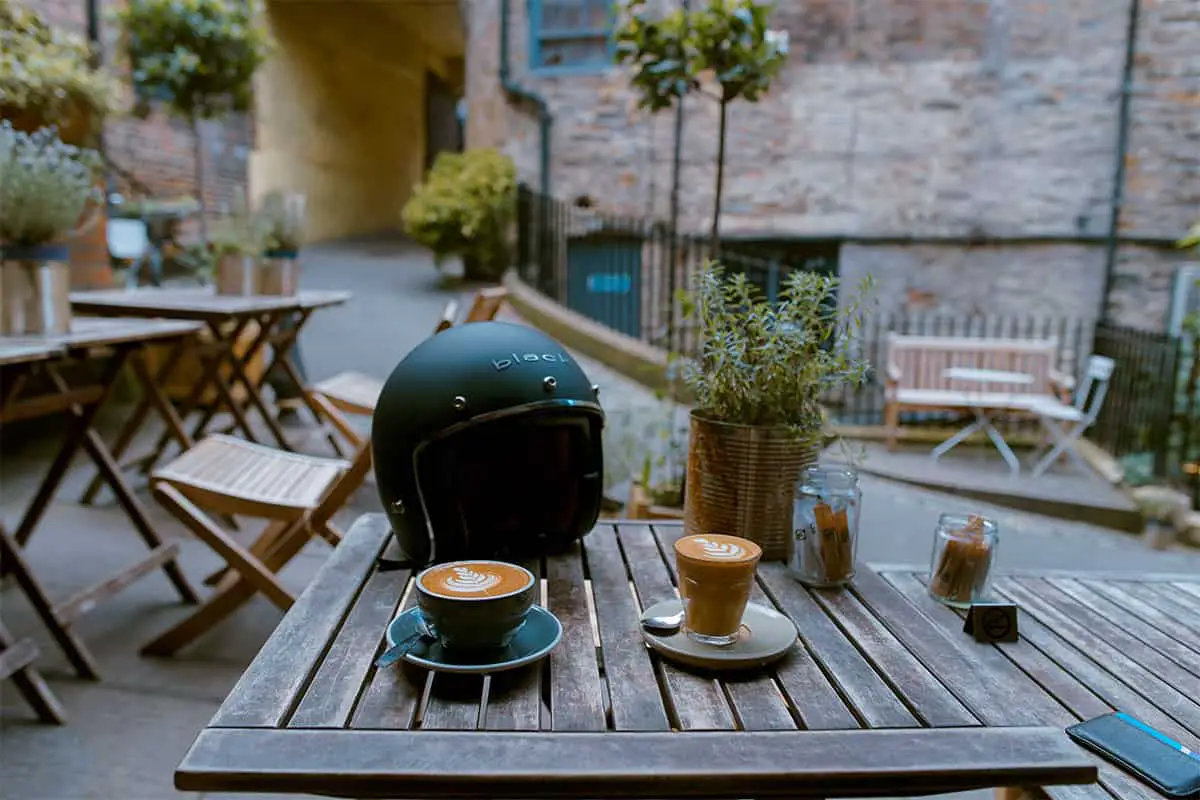 Flat White vs Latte What are the Key Differences? Craft Coffee Guru